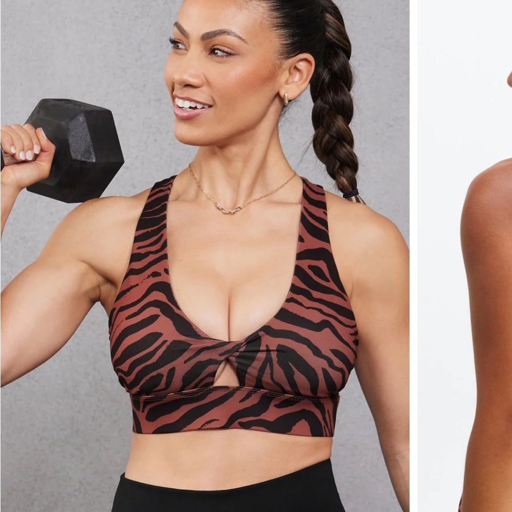 Fabletics Oasis Twist Medium Impact Sports Bra Pink and Black Zebra Size M - Picture 4 of 15